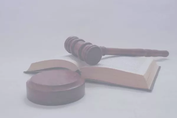 Kursy prawnicze – jak wybrać szkolenie dopasowane do Twojej kariery?